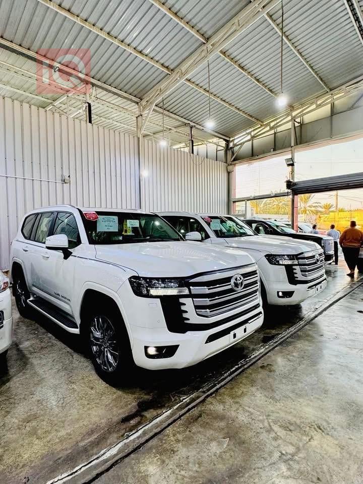 تويوتا لاندكروزر